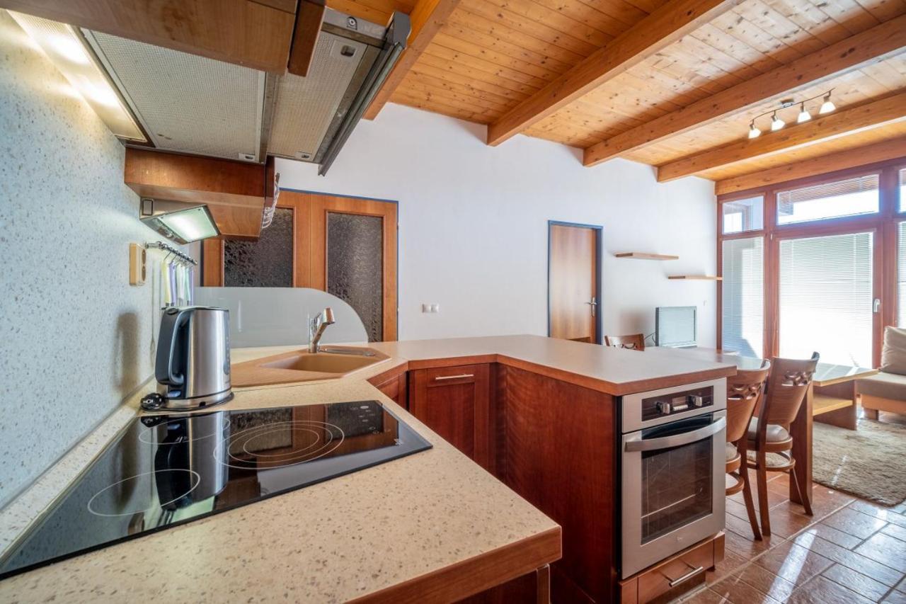 Apartment Doky D8 - Lipno Home Lipno nad Vltavou Dış mekan fotoğraf